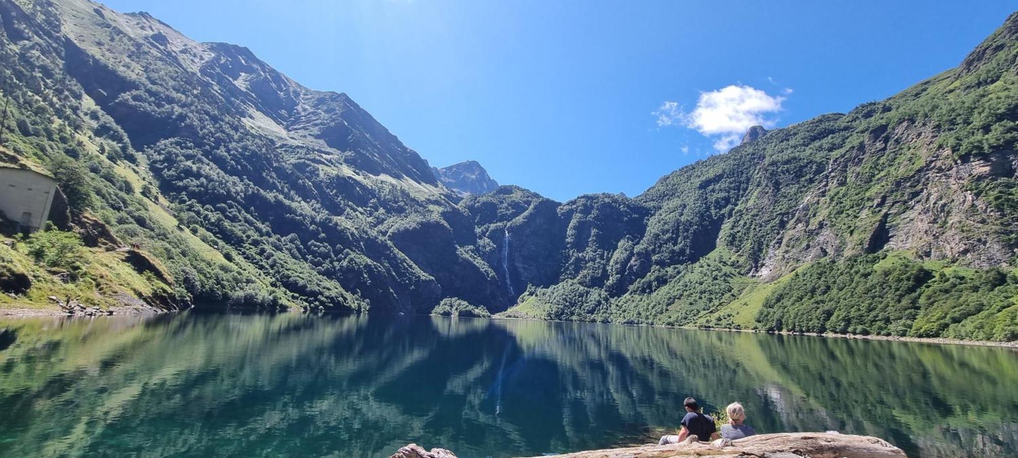 Le Louchonnais, T2, Wifi, 4 Personnes Apartment Bagneres-de-Luchon Exterior photo