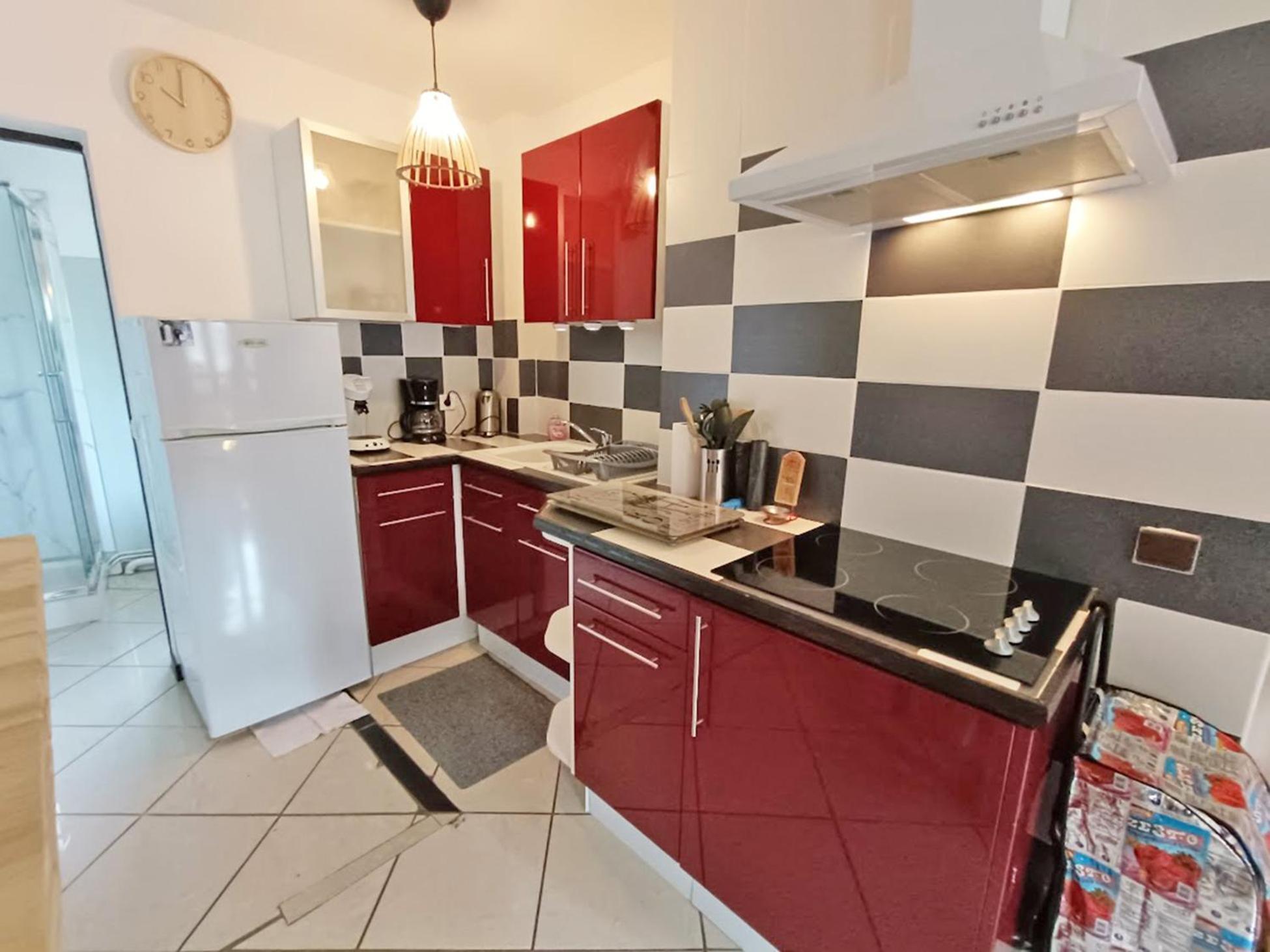 Le Louchonnais, T2, Wifi, 4 Personnes Apartment Bagneres-de-Luchon Exterior photo